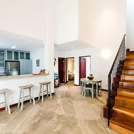 New Modern Villa Walking Distance To Beach